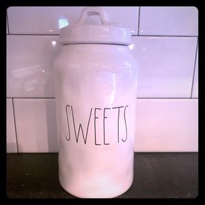 Rae Dunn “SWEETS” canister